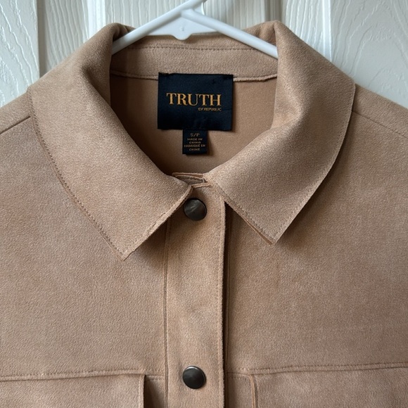Truth Neutral/Tan Faux Leather Buttoned down Jacket Small - Picture 8 of 11